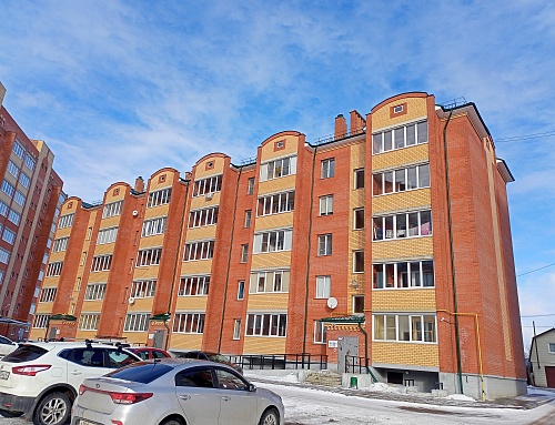 Ползунова, 31